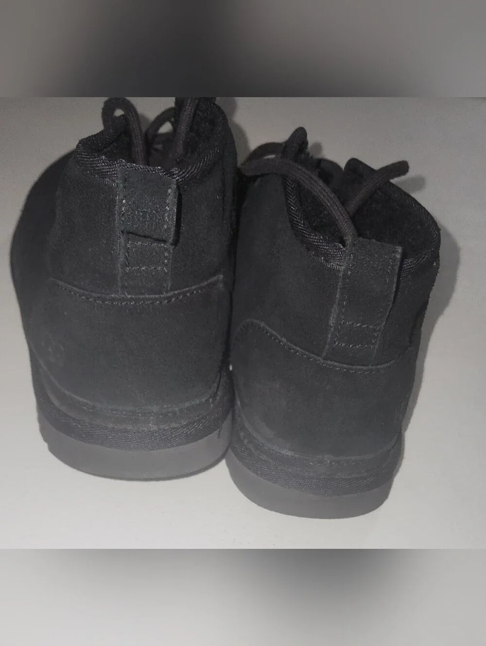 UGG Men's Black Suede Lace-Up Chukka Boots Size 11